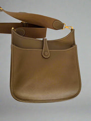 Pre-loved Hermes Evelyne III in Etoupe Clemence Leather